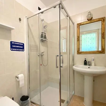 Nyaraló Flat - View & Balcony, Near The Center *