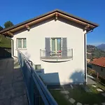 Nyaraló Flat - View & Balcony, Near The Center Bellagio